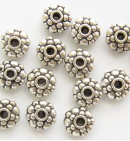 Chunky Dotted Daisy Spacers 6mm